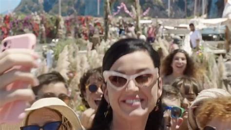 Katy Perry nello spot Dolce & Gabbana di Paolo Sorrentino. VIDEO.